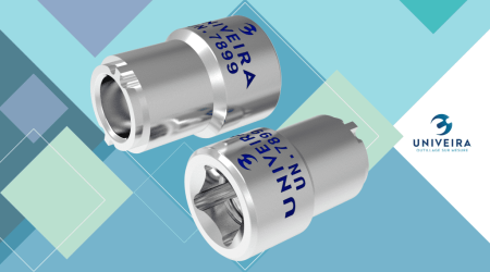 UN.7899 Douille à encoches entrainement ■1-2''